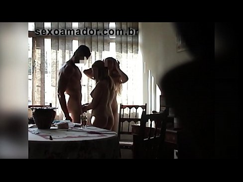 ❤️ Секс приятели канят гигантски мъж и тройка с него ❤️ Качествено порно в bg.xlxxporno.ru ️❤